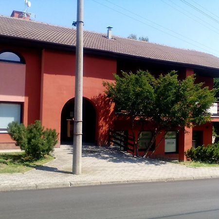Oaza Apartment Vacenovice Екстериор снимка