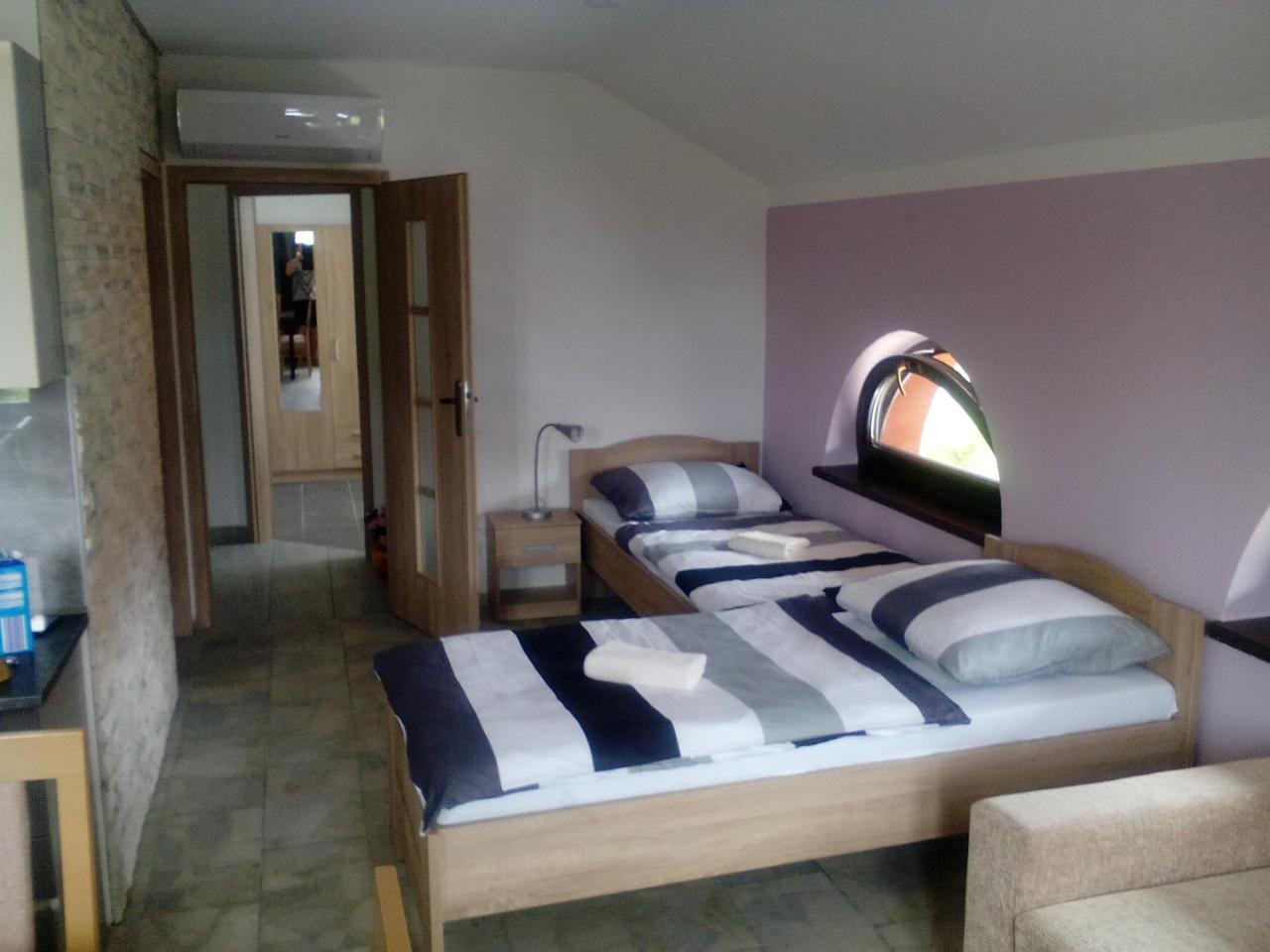 Oaza Apartment Vacenovice Екстериор снимка